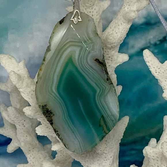 Agate Slice Gemstone Necklace on Waxed Cotton Cord - Picture 6 of 16